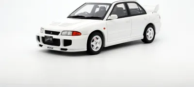Produktbild von Ottomobile OT1065 Mitsubishi Lancer Evo III 1995 weiß 1:18