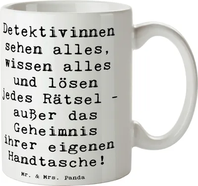 Produktbild von Mr. & Mrs. Panda Kaffeebecher Spruch Detektivin Rätsel - Weiß - Geschenk, Geschenke mit Herz, handgefertigte, Kaffeetasse, Becher, Detektivinnen, Henkelpott, Humor, Tasse
