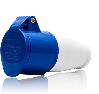Immagine prodotto di Spina a tre poli 16 A/32 A, 240 V, presa industriale IP44