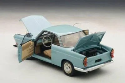 Produktbild von AUTOart PKW 1:18 BMW 700 Sport Coupé - cremicblue 70653