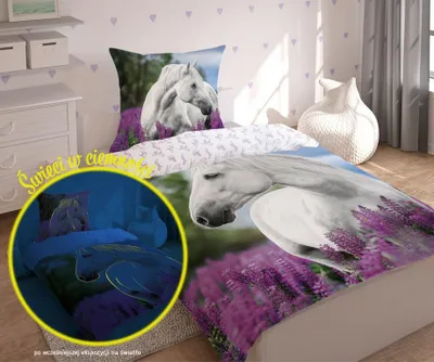 Obrázek produktu pro Detexpol Svítící ve tmě ložní prádlo 140x200 Koně bílí v levandulovém poli 2722 C 7044