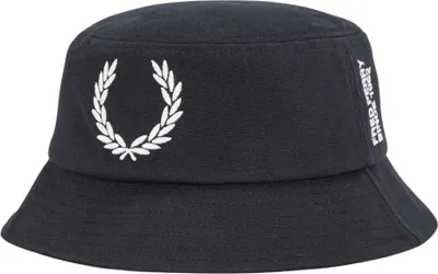 Produktbild von Fred Perry Bold Branding Canvas Buckethat Herren