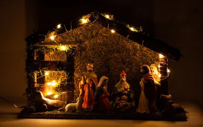 Produktbild von HI Weihnachtsdeko Weihnachtskrippe LED Beleuchtet Holz