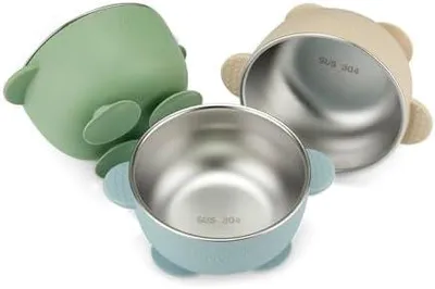 Produktbild von PandaEar 3er Set Edelstahl Baby Schüsseln mit Saugnapf – Breischale für Babybrei & Porridge, Rutschfeste Babyschüsseln mit Silikonhülle, Unzerbrechlich & BPA-frei, Kinderschüssel (Blau/Grün/Braun)