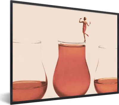 Produktbild von MuchoWow® Gerahmtes Poster Frau - Wein - Jahrgang 40x30 cm - Poster mit Schwarzem Bilderrahmen Wandposter Rahmen Foto Bilder - Kunstposter - Wanddekorationen