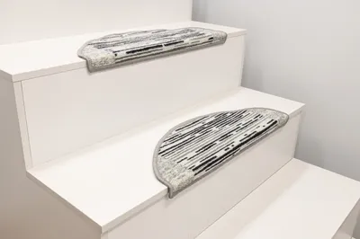 Obrázek produktu pro Protiskluzová schodišťová rohož CAMARO 19 v šedé barvě, rozměry 64 x 23 cm, sada 15 kusů