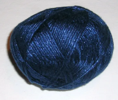 Produktbild von KISS von Katia - DUNKELBLAU (62) - 50 g / ca. 250 m Wolle