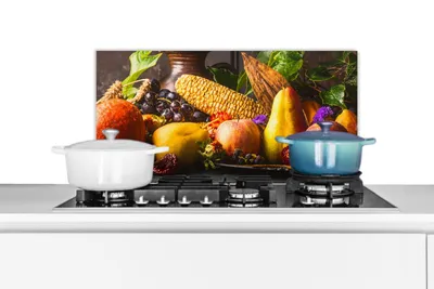 Produktbild von KitchenYeah®  Spritzschutz Küche - Küchenrückwand - Wandschutz für Herd und Spüle - Gemüse - Obst - Rustikal - Tisch 70x30 - Alu-Dibond (Alternative zum Spritzschutz aus Glas) - Hitzebeständig - Herds