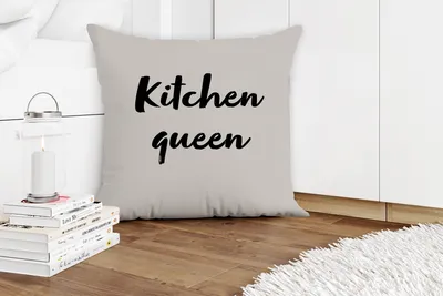 Produktbild von MuchoWow® Zierkissen Sofakissen Wohnzimmer Dekokissen 60x60 cm Zitate - Sprichwörter - Kochen - Chefkoch - Küchenkönigin - Sitzfläche - Foto Polster