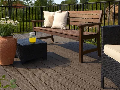Produktbild von Belladoor | 3 m | Dunkelbraun 25 mm Terrassendiele WPC, Holzoptik Gepraegte Oberflaeche Feingeriffelt, Monoextrudiert Hohlkammerprofil Rutschfest Pflegeleicht