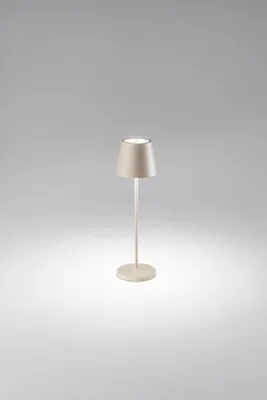 Obrázok produktu pre Nabíjateľná stolná LED lampa 2 W, 3000 K, IP54, séria 8124, piesková farba, moderný kovový dizajn, dotykový stmievač – Perenz