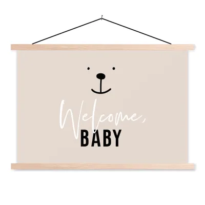 Produktbild von MuchoWow® Textilposter Zitate - Willkommen Baby - Sprichwörter - Baby - Kinder - Kinder 60x40 cm mit holzfarbenen Rahmen - Bilder