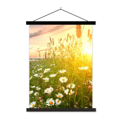 Produktbild von MuchoWow® Textilposter Blumen - Gänseblümchen - Natur - Sonne - Horizont 60x80 cm mit schwarzem Rahmen - Plakathalter