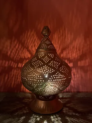 Produktbild von Orientalische kleine Tischlampe Lampe Zumurrud Kupfer E14 | Marokkanische Tischlampen klein aus Metall, Lampenschirm Kupfer | Nachttischlampe modern, für Vintage, Retro & Landhaus Stil Design
