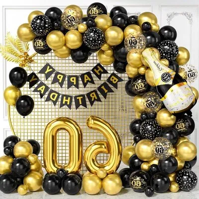 Image de Kit d'anniversaire pour les 60 ans avec des ballons noirs et dorés
