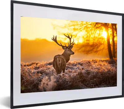 Produktbild von MuchoWow® MuchoWow® Gerahmtes Poster Hirsche - Winter - Sonnenuntergang 60x40 cm - Poster mit zchwarzem Bilderrahmen - Schlafzimmer - Plakat in Rahmen - Drucken