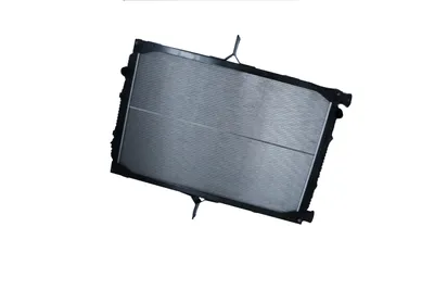 Image de NRF 58402 : Radiateur de refroidissement moteur