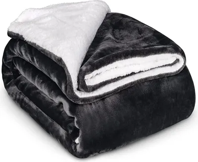 Produktbild von HEIMWERT Decke Kuscheldecke Sherpa Wolldecke - superweiche warme Dicke Kuscheldecke flauschig - extra Flauschige Fleecedecke und Tagesdecke für Couch Bett Sofa (Grau, 150 x 200cm)