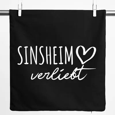 Produktbild von Huuraa Kissenbezug Sinsheim verliebt 40x40cm Black Baumwolle Dekokissenbezug Geschenkidee