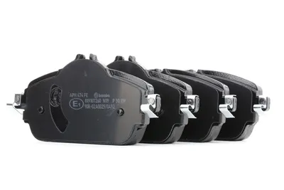 Produktbild von BREMBO P 50 119 Bremsbeläge Satz Vorne passend für MERCEDES-BENZ C-Klasse T-modell (S205) C-Klasse Limousine (W205) E-Klasse Limousine (W213) GLA