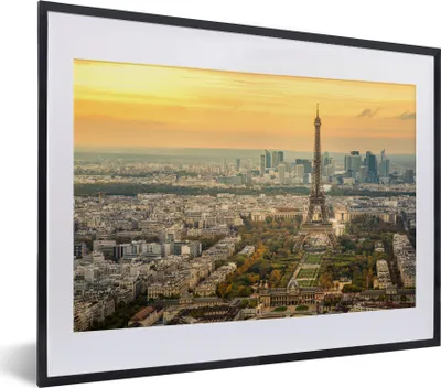Produktbild von MuchoWow® MuchoWow® Gerahmtes Poster Paris und der Eiffelturm mit einem sehr bunten Himmel 40x30 cm - Poster mit zchwarzem Bilderrahmen - Bilderrahmen - Poster im Rahmen