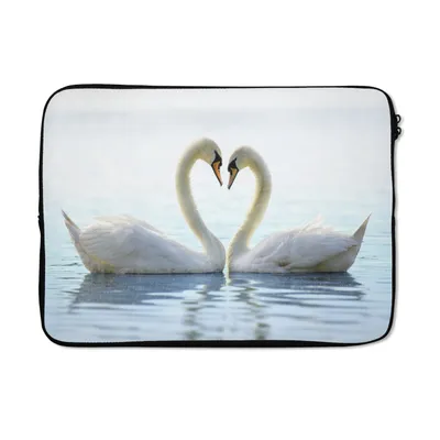 Produktbild von MuchoWow® Laptop Hülle 14 ZollSchwäne - Herz - Ehepaar Laptoptasche - Laptoptasche - Stoßsicher - Schutzhaube