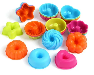 Produktbild von Muffinförmchen Silikon 24 Stück Mini Gugelhupf Stern Blume Herz Savarin Wiederverwendbar