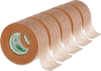Immagine prodotto di 3M Micropore gesso non tessuto ipoallergenico color pelle per pelle e ciglia 2,5 cm x 9,14 m, 5 rotoli