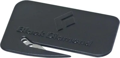 Schwarzes Trim Tool von Black Diamond; ein Werkzeug für Skifelle mit einer scharfen Kante.