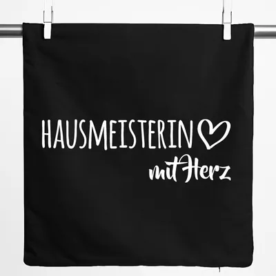 Produktbild von Huuraa Kissenbezug Hausmeisterin mit Herz 40x40cm Black Baumwolle Dekokissenbezug Geschenkidee