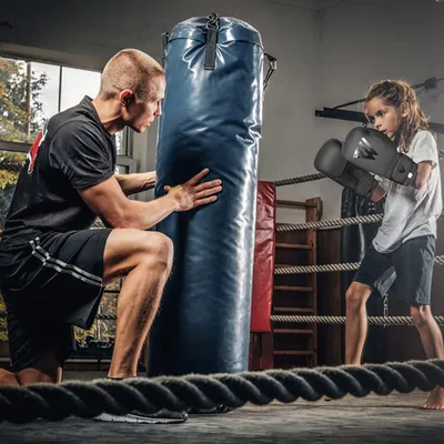 Productafbeelding van Kinderbokshandschoenen, 6 oz, mat zwart, geschikt voor MMA en kickboksen