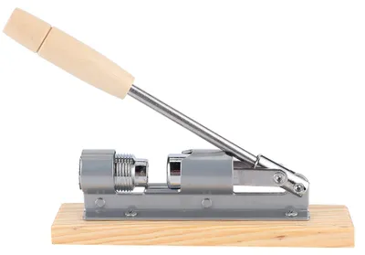 Produktbild von Mechanischer Walnussknacker aus Edelstahl mit Holzgriff, Nussknacker-Zange für Küche, Robuster Nussknacker für Walnüsse, Mandeln und Haselnüsse