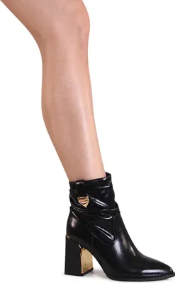 Produktbild von topschuhe24 3195 Damen Stiefeletten Spitze Ankle Boots, Farbe:Schwarz, Größe:40 EU