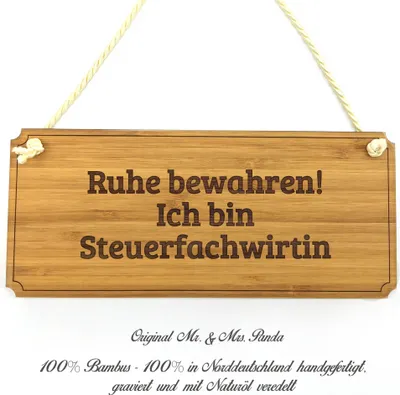 Produktbild von Mr. & Mrs. Panda Wegweiser Steuerfachwirtin - Geschenk, Geschenkidee, Shabby, Türschild, Eingangsschild, Schild, Holzschild, Hinweisschild, Landhaus, Abschluss, Graviert