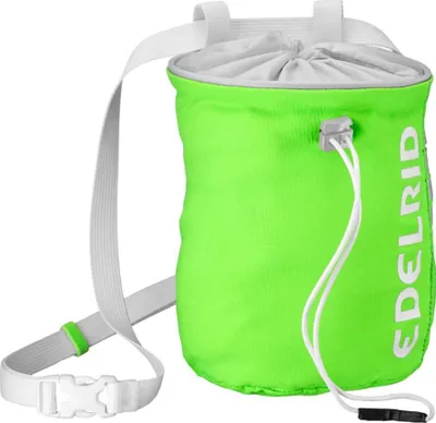 Grüner Chalk Bag Ambassador II von Edelrid mit verstellbarem Gurt und Kordelzugverschluss.