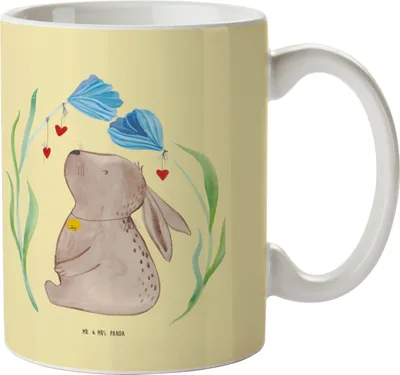 Produktbild von Mr. & Mrs. Panda Kaffeebecher Hase Blume - Gelb Pastell - Geschenk, Taufe, Ostern, Geburt, Becher, Kaninchen, Teetasse, Tasse, Kindergeburtstag, Keramiktasse, Geburtstag