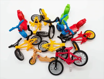 Produktbild von PLAYMOBIL 10 Fahrräder / Laufräder / Roller