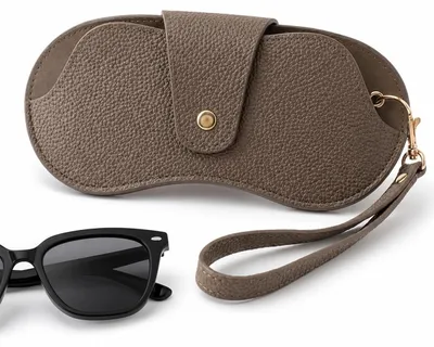 Productafbeelding van Sonnenbrillenetui met Handschlaufe in Lederlook