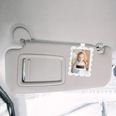 Produktbild von Magnetische personalisierte Fotohalter für Auto - 2 Stück - Acryl Sonnenblendenhalter