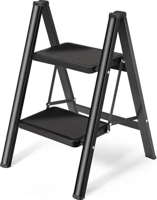 Produktbild von Famanu Klappleiter 2 Stufen - Schwarz, mit breitem Anti-Rutsch-Pedal