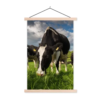 Produktbild von MuchoWow® Textilposter Kühe - Tiere - Gras - Wiese - Bauernhof 60x90 cm mit holzfarbenen Rahmen - Textil