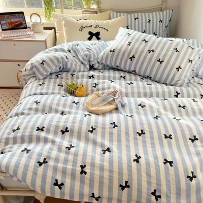 Produktbild von Bettwäsche Set 220x240 cm Weiß Blau Gestreift mit Schleifen 3-teilig Microfaser Reißverschluss