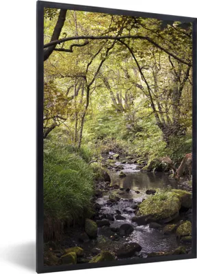 Produktbild von MuchoWow® Gerahmtes Poster Hirsch - Baum - Wald 60x90 cm - Poster mit Schwarzem Bilderrahmen Wandposter Rahmen Foto Bilder - Kunst