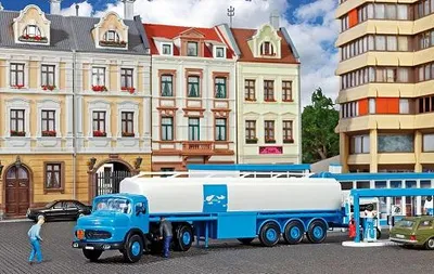 Produktbild von Kibri 14610 - H0 MB Rundhauber mit ARAL Tankwagen - Neu