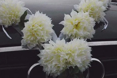 Produktbild von Autoschmuck Blumen: Dahlien & Rosen Girlande für Hochzeitsfahrzeuge - Hochzeitsdekoration