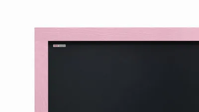 Produktbild von Tabule černá křídová v růžovém dřevěném rámu 90x60 cm