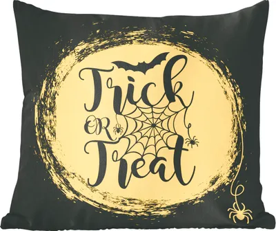 Produktbild von MuchoWow® Zierkissen Sofakissen Wohnzimmer Dekokissen 50x50 cm Der Vollmond von Halloween in einer Illustration - Komfort - Sofakissen