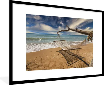Produktbild von MuchoWow® Gerahmtes Poster Strand - Meer - Hängematte 90x60 cm - Poster mit Schwarzem Bilderrahmen Wandposter Rahmen Foto Bilder - Wanddekoration - Fotos