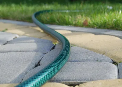 Immagine prodotto di Tubo da giardino - Flessibile, resistente ai raggi UV, 20 m - Verde - Poliestere