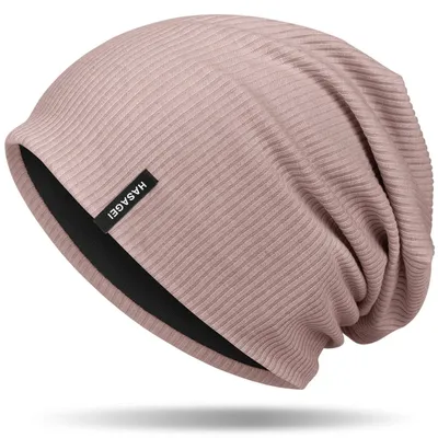 Immagine prodotto di Berretto slouch unisex, ideale per la mezza stagione. Berretto in jersey morbido, perfetto per la primavera, l'autunno e l'inverno
